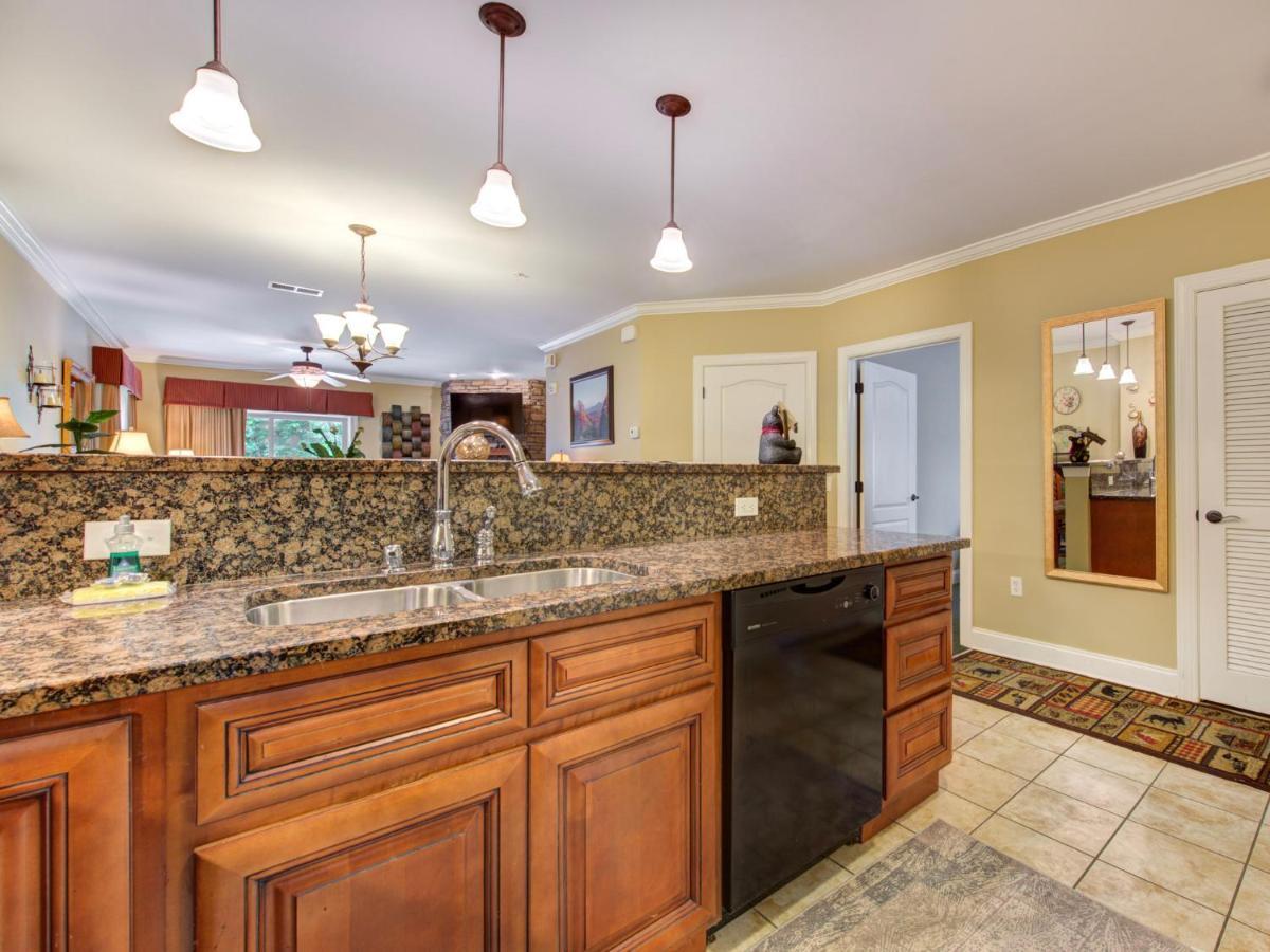 City Bear, 2Br, Pool, Spa, Downtown Gatlinburg, Sleeps 6 Apartment Екстериор снимка